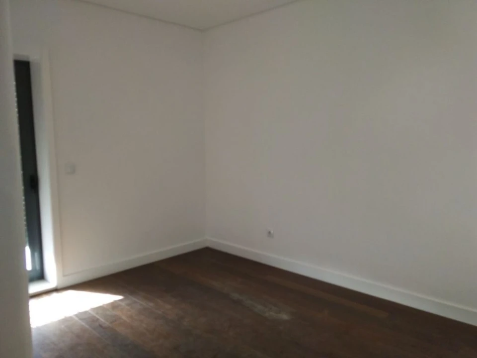 Apartamento T4 para Venda em Ramalde Foto 11