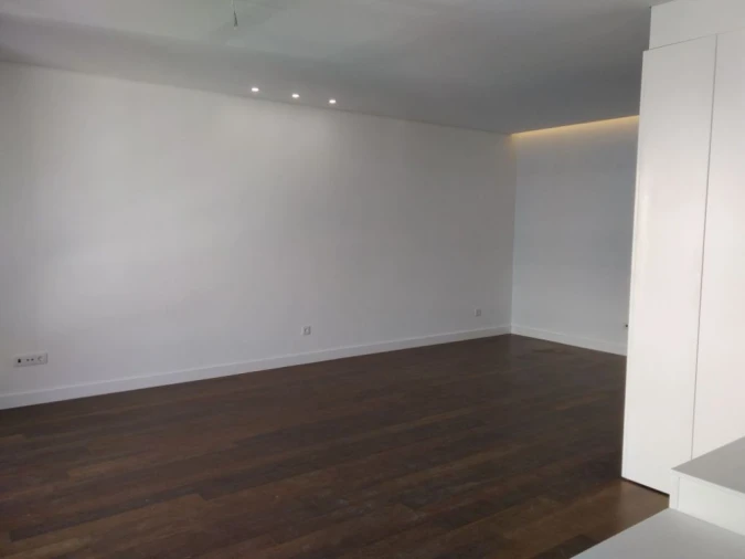 Apartamento T4 para Venda em Ramalde Foto 4