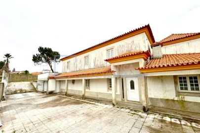 Moradia T5 para Venda em Esmoriz