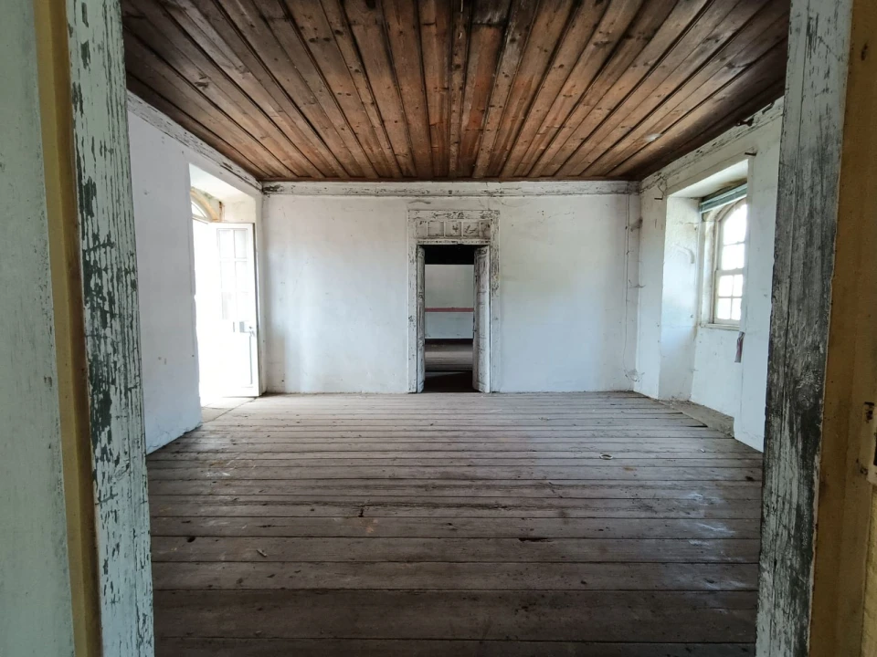 Moradia T4 para Venda em Macieira de Sarnes Foto 4