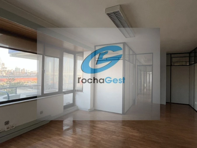 Escritório para Arrendamento em Matosinhos e Leça da Palmeira Foto 13