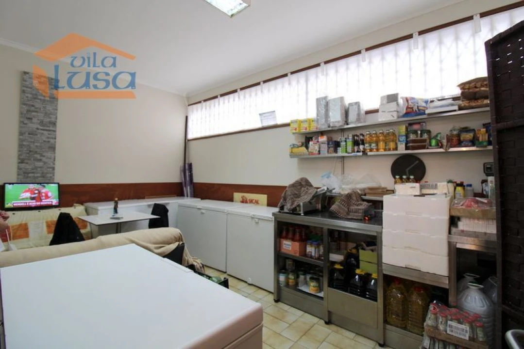 Loja para Venda em Espinho Foto 14