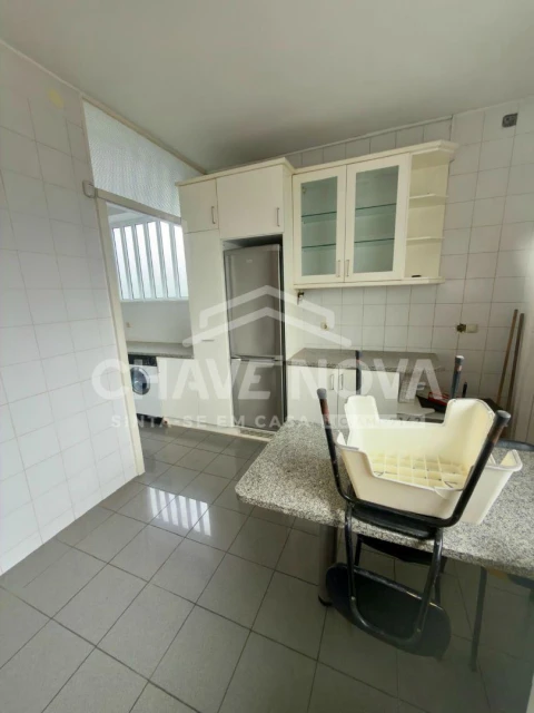 Moradia T4 para Venda em Lordelo do Ouro e Massarelos