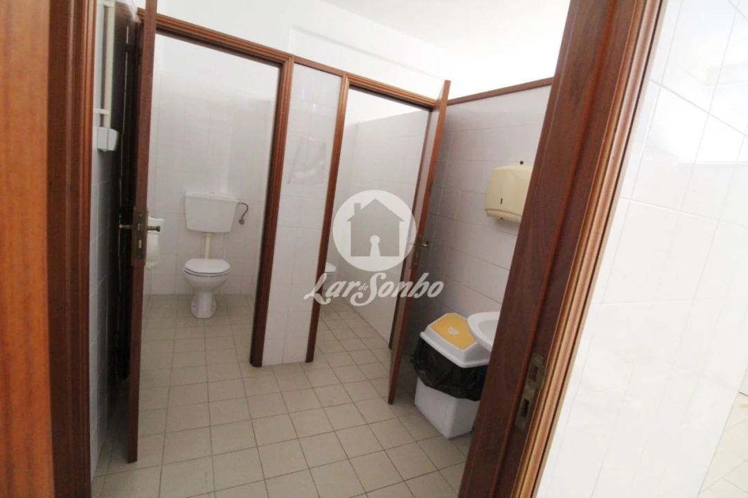 Armazém para Venda em Carvalhal Foto 14