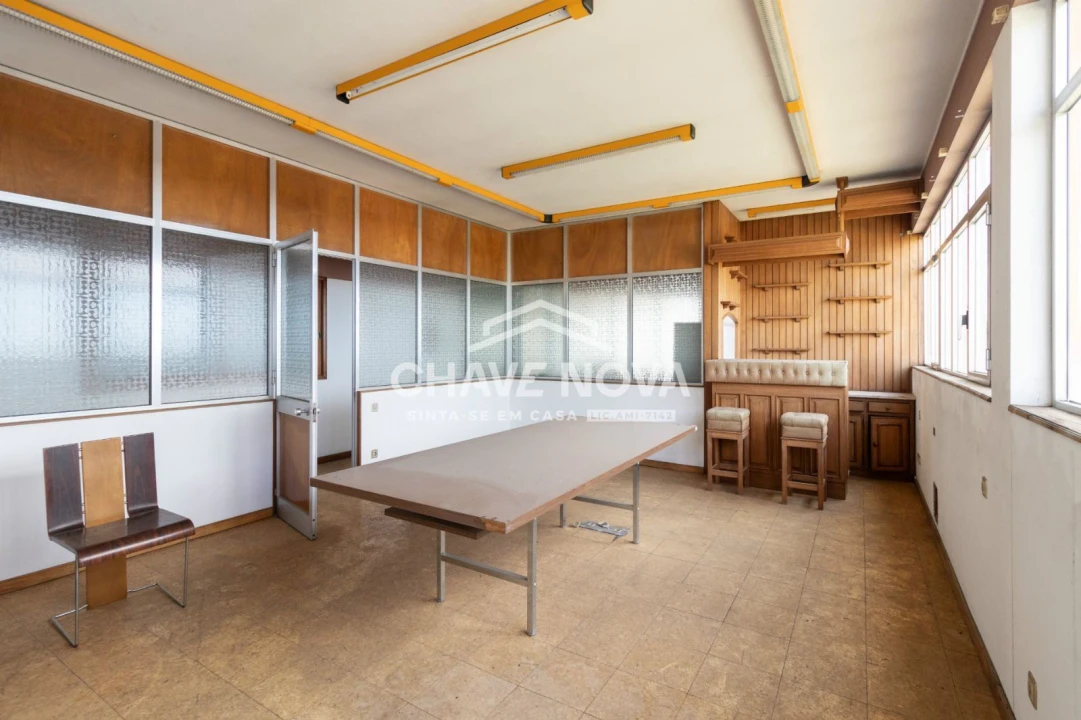 Escritório para Arrendamento em Santa Maria de Lamas Foto 6