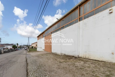 Escritório para Arrendamento em Santa Maria de Lamas