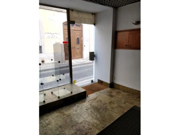 Loja para Arrendamento em Caia, São Pedro e Alcáçova