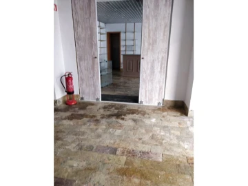 Loja para Arrendamento em Caia, São Pedro e Alcáçova