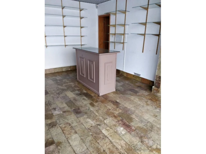 Loja para Arrendamento em Caia, São Pedro e Alcáçova Foto 7