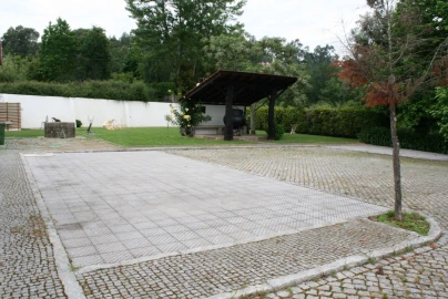 Negócio para Cedência de Quotas em Escapães