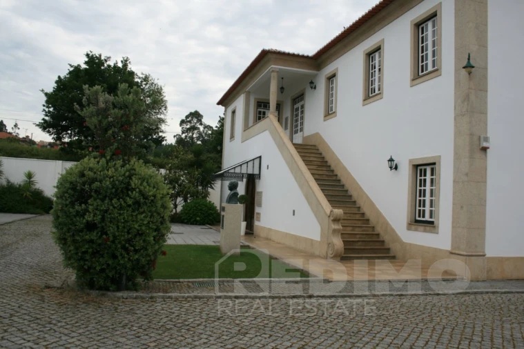 Negócio para Cedência de Quotas em Escapães Foto 3