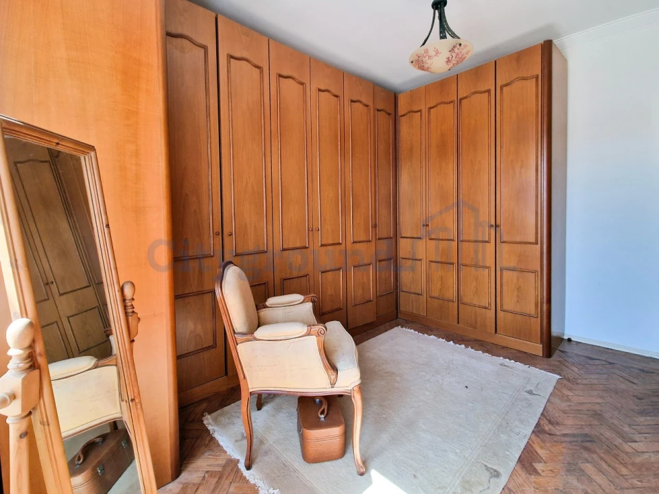 Moradia T6 para Venda em Algueirão-Mem Martins Foto 24