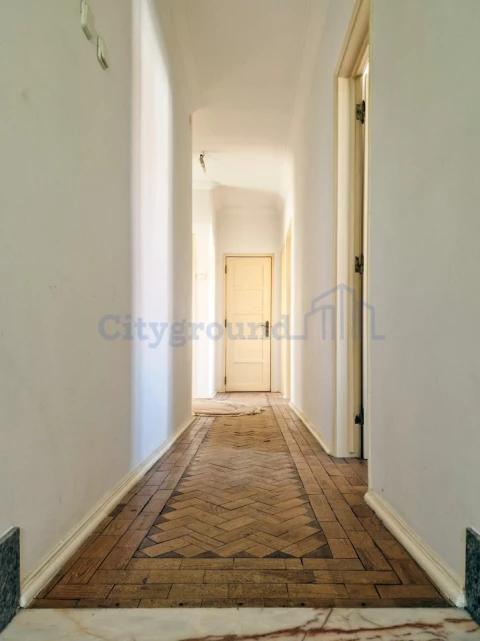 Moradia T6 para Venda em Algueirão-Mem Martins