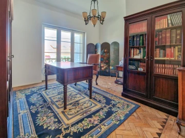 Moradia T6 para Venda em Algueirão-Mem Martins