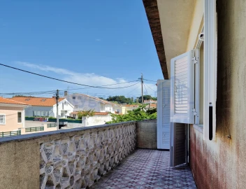 Moradia T6 para Venda em Algueirão-Mem Martins