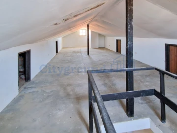 Moradia T6 para Venda em Algueirão-Mem Martins