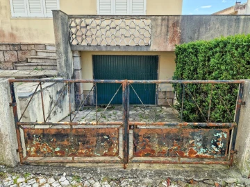 Moradia T6 para Venda em Algueirão-Mem Martins