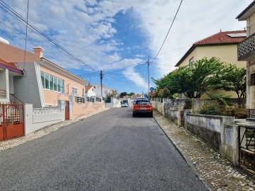 Moradia T6 para Venda em Algueirão-Mem Martins