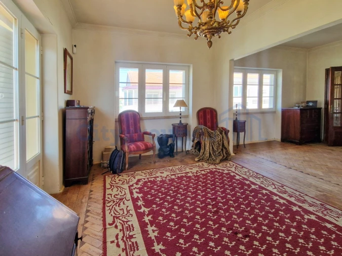 Moradia T6 para Venda em Algueirão-Mem Martins Foto 2