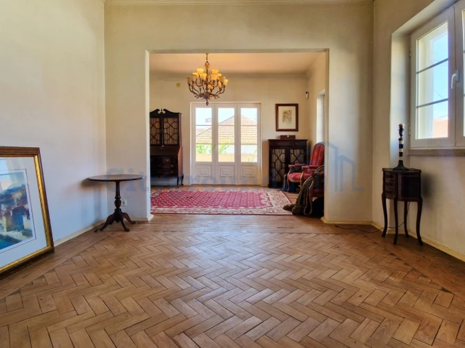 Moradia T6 para Venda em Algueirão-Mem Martins Foto 4