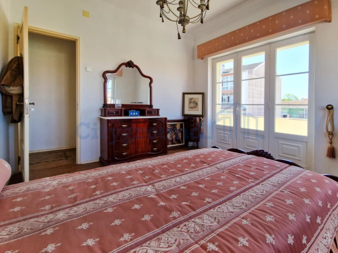 Moradia T6 para Venda em Algueirão-Mem Martins Foto 21