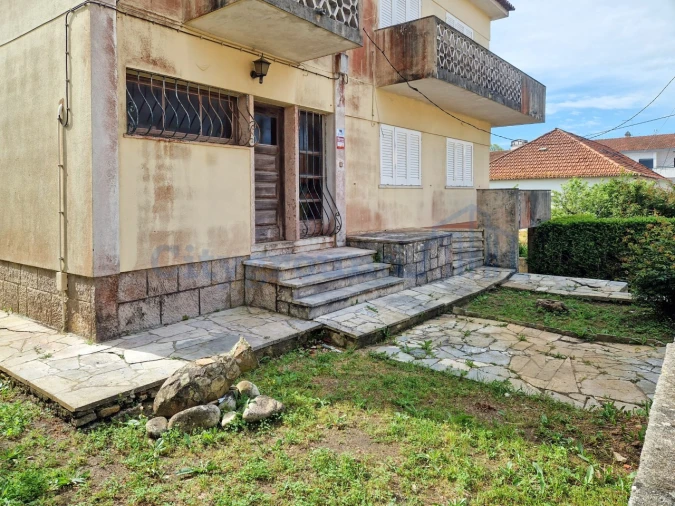 Moradia T6 para Venda em Algueirão-Mem Martins Foto 31