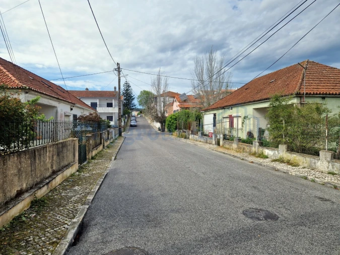 Moradia T6 para Venda em Algueirão-Mem Martins Foto 48