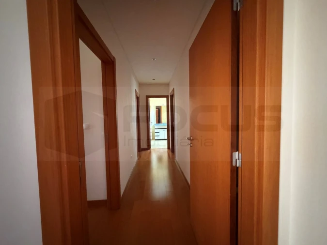 Apartamento T2 para Arrendamento em Aradas Foto 7
