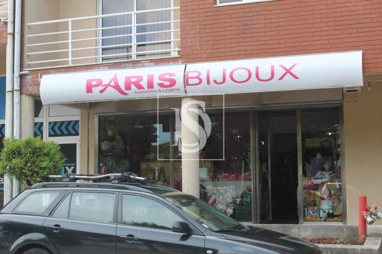 Loja para Venda em Vila Cova da Lixa e Borba de Godim Foto 6