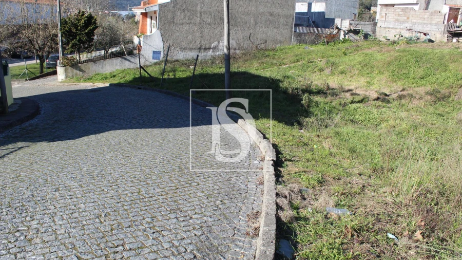 Terreno para Venda em Campo e Sobrado