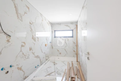 Moradia T3 para Venda em Sobretamega