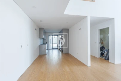 Moradia T3 para Venda em Sobretamega