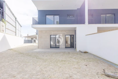 Moradia T3 para Venda em Sobretamega