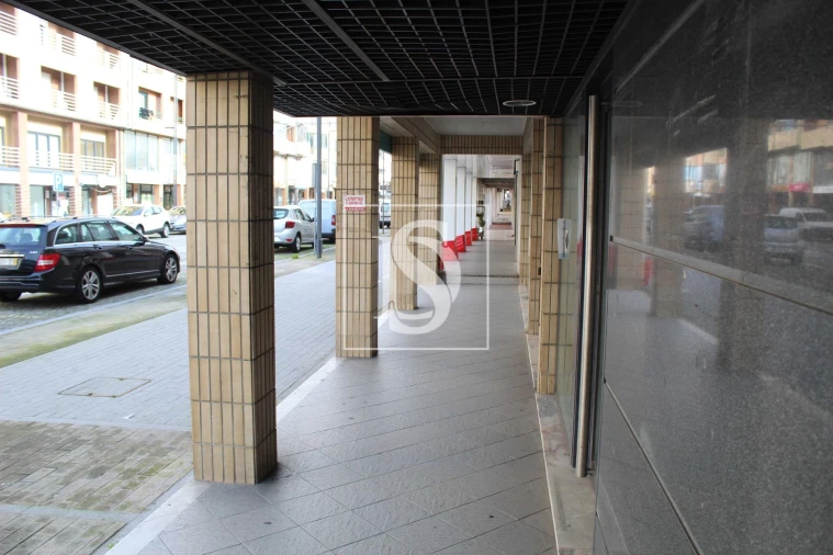 Loja para Venda em Paços de Ferreira Foto 2