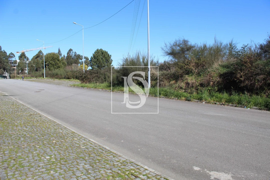 Terreno para Venda em Valongo Foto 2