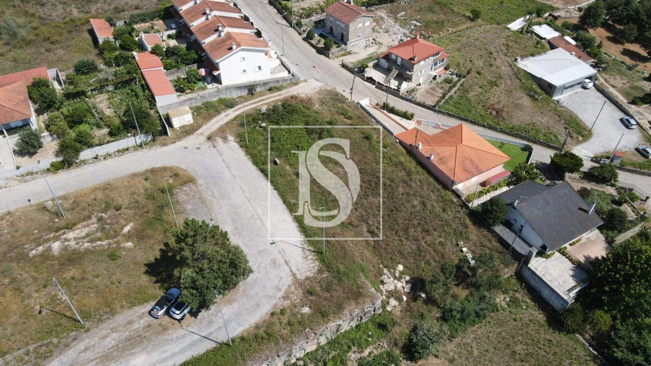 Terreno para Venda em Alpendorada, Várzea e Torrão Foto 5