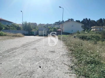 Terreno para Venda em Alpendorada, Várzea e Torrão