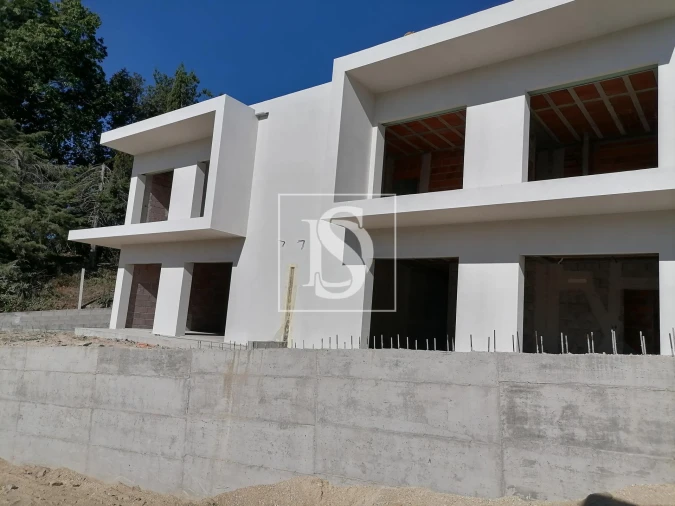 Moradia T3 para Venda em Sobretamega Foto 4