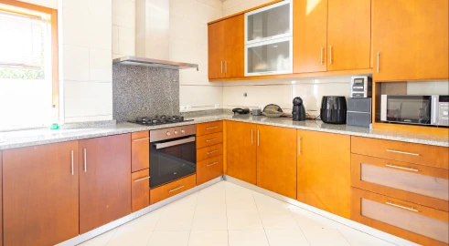 Moradia T4 para Venda em Rebordosa