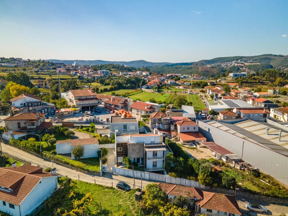 Moradia T4 para Venda em Rebordosa Foto 23