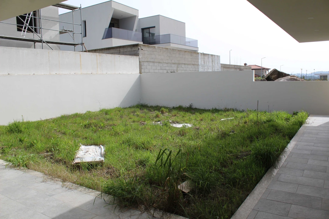 Moradia T3 para Venda em Eiriz Foto 16