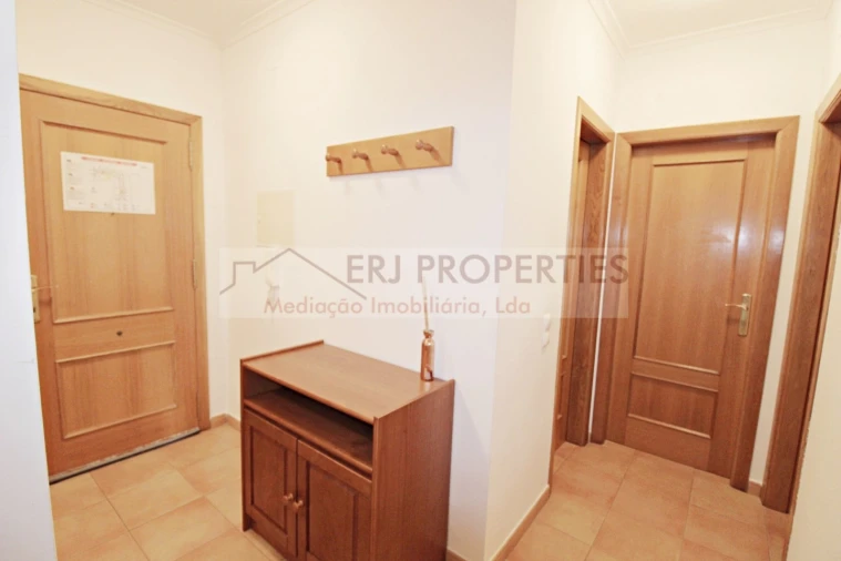 Apartamento T2 para Arrendamento em Altura Foto 8