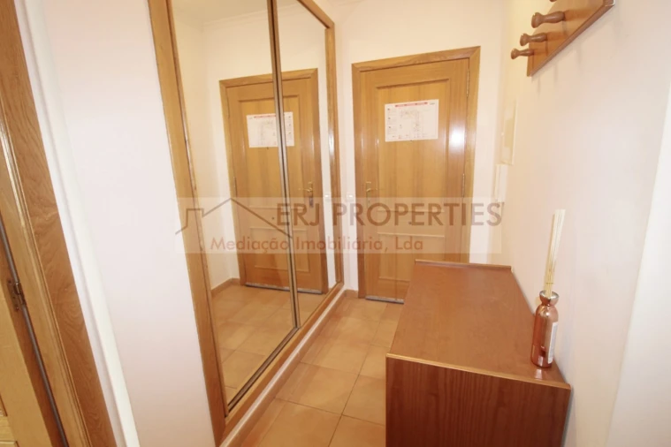 Apartamento T2 para Arrendamento em Altura Foto 9