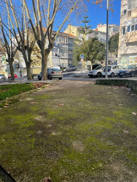 Loja para Arrendamento em Agualva e Mira-Sintra