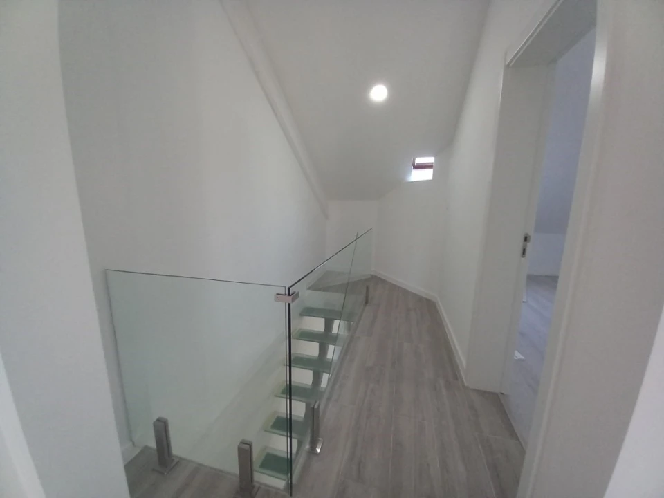 Apartamento T3 para Venda em Costa da Caparica Foto 41