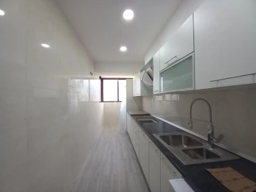Apartamento T3 para Venda em Costa da Caparica