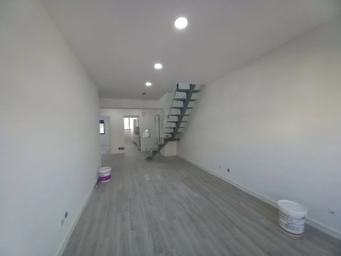 Apartamento T3 para Venda em Costa da Caparica Foto 9