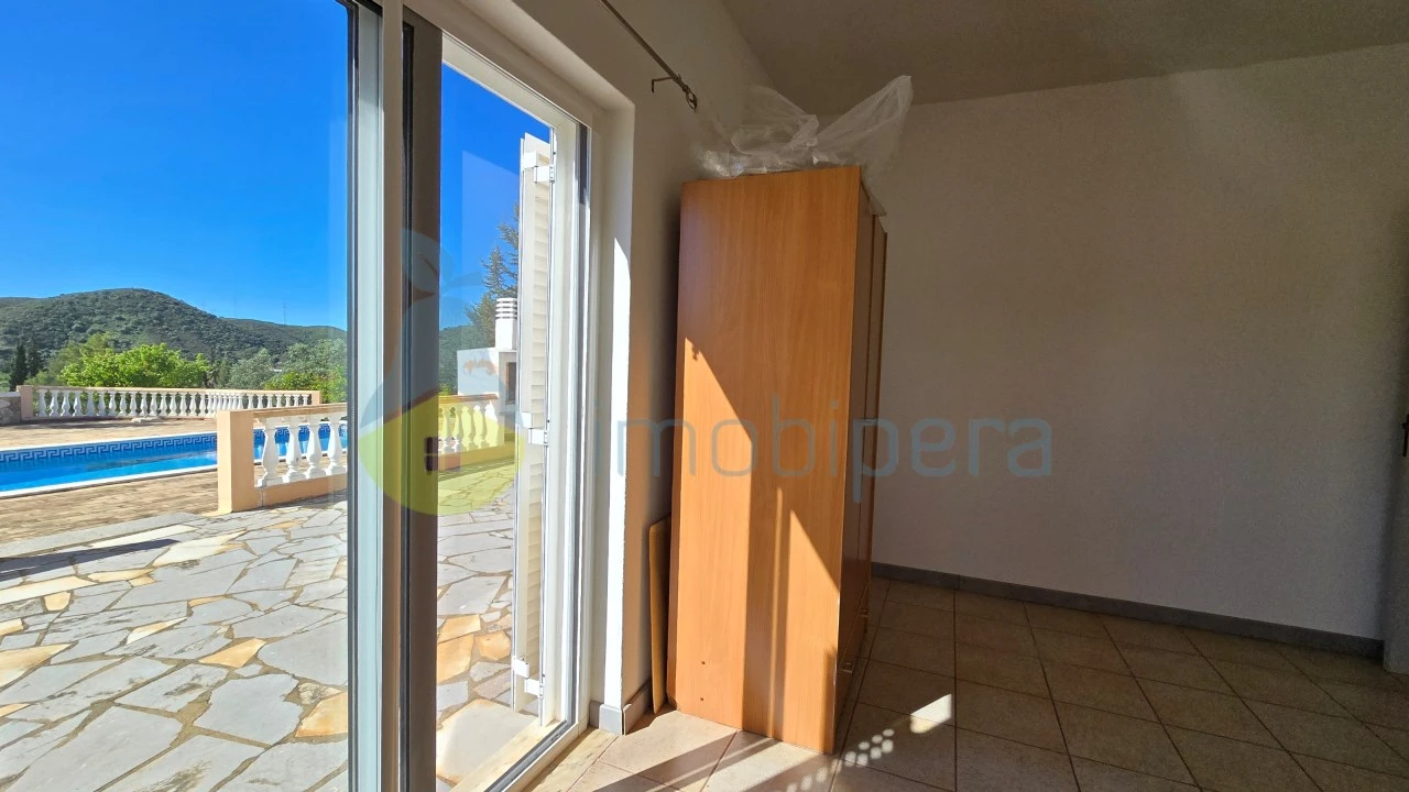 Moradia T4 para Venda em Silves Foto 10