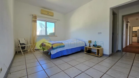 Moradia T4 para Venda em Silves