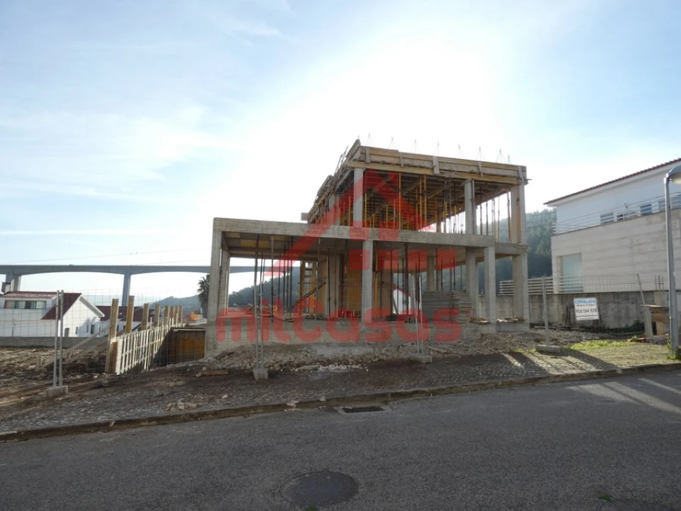 Moradia T3 para Venda em Loures Foto 4